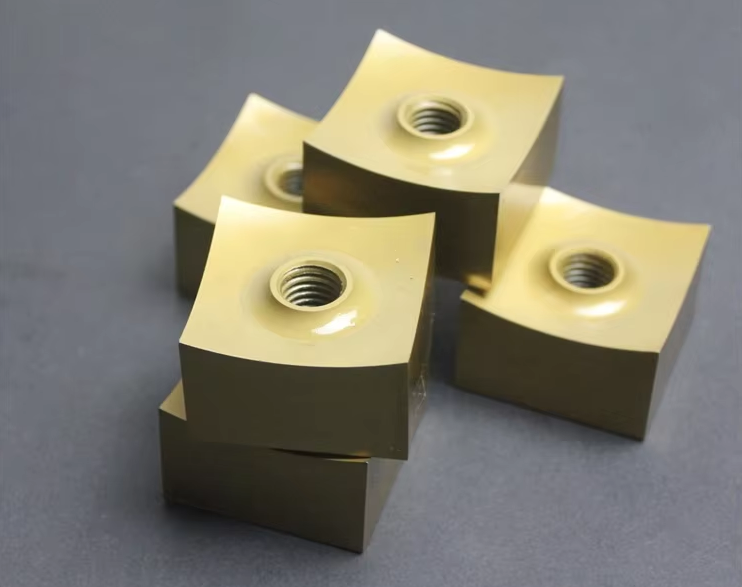 Crusher Blade: The Core Cutting Edge in Industrial Crushing